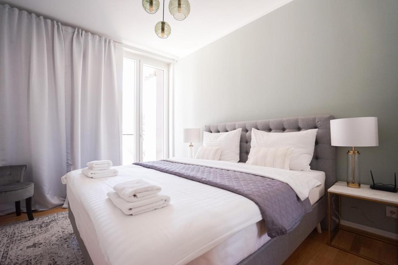 Exclusive 2-Bedroom Condo With Pool & Balcony Wiedeń Zewnętrze zdjęcie