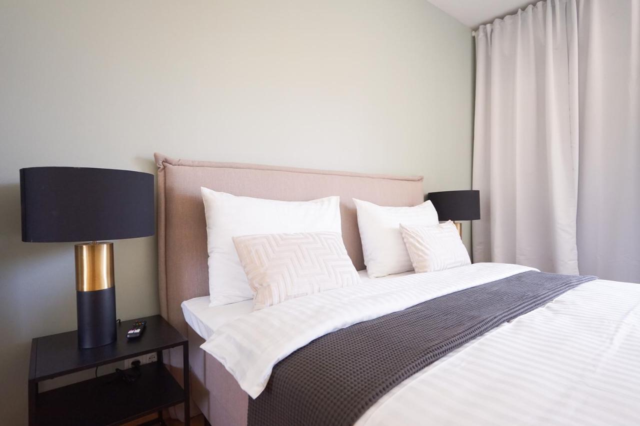 Exclusive 2-Bedroom Condo With Pool & Balcony Wiedeń Zewnętrze zdjęcie