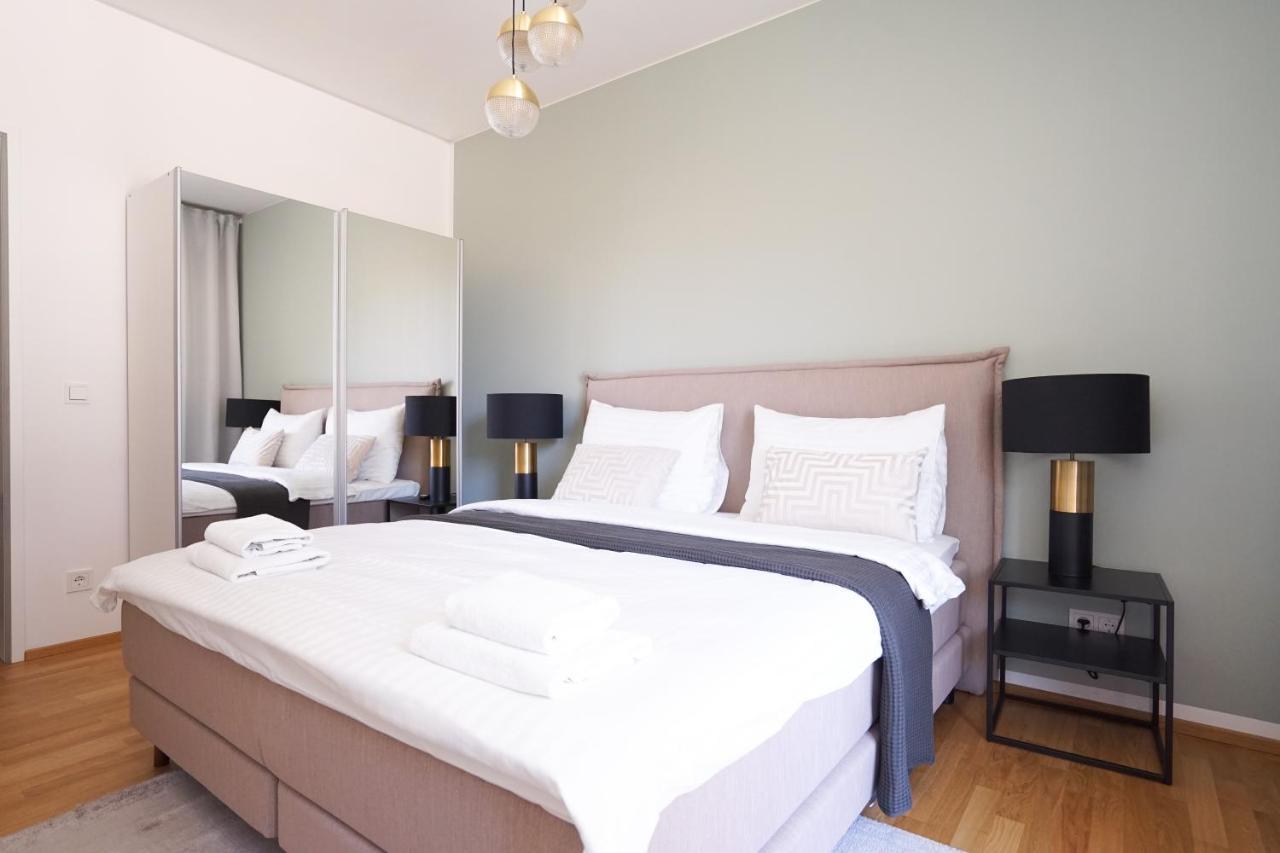 Exclusive 2-Bedroom Condo With Pool & Balcony Wiedeń Zewnętrze zdjęcie
