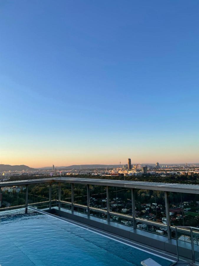 Exclusive 2-Bedroom Condo With Pool & Balcony Wiedeń Zewnętrze zdjęcie